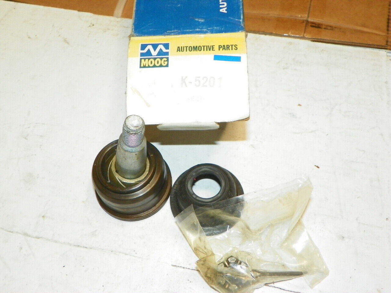 Cadillac 1970 NOS Lower Ball Joint Moog K-5201 Made in USA