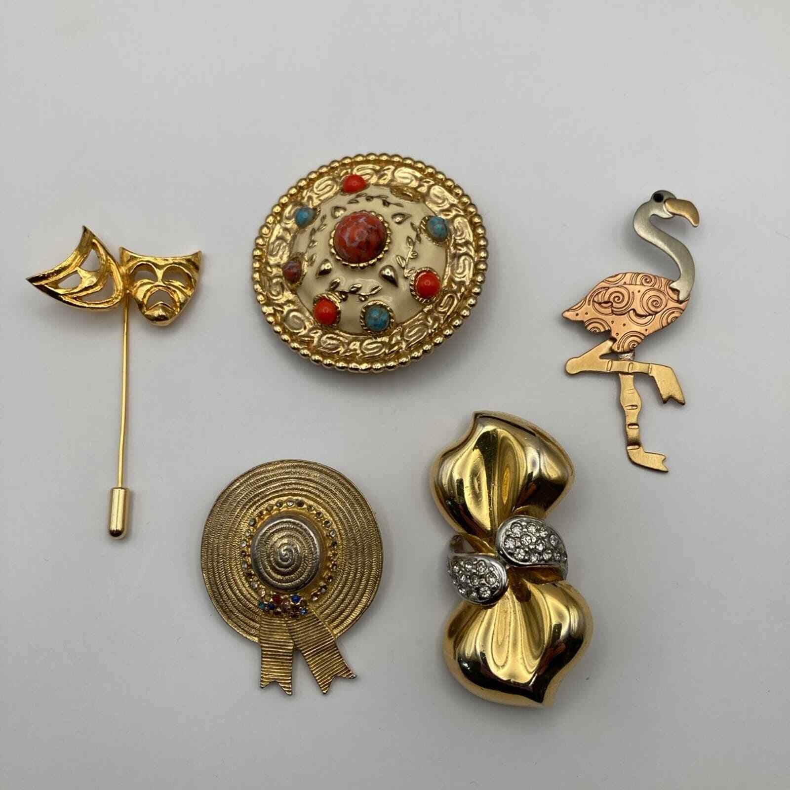 Nice Mixed lot Vintage Brooch and Pins
