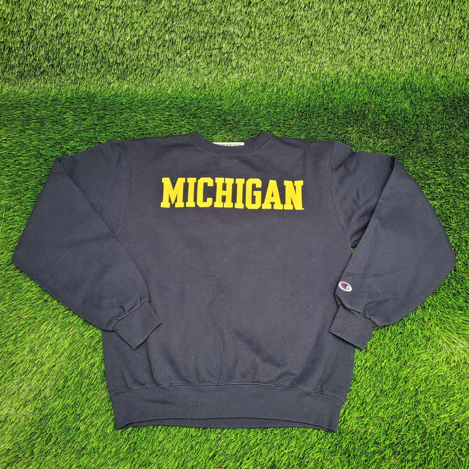 Champion x University-of-Michigan Sweatshirt Small Black Yellow Spellout Faded