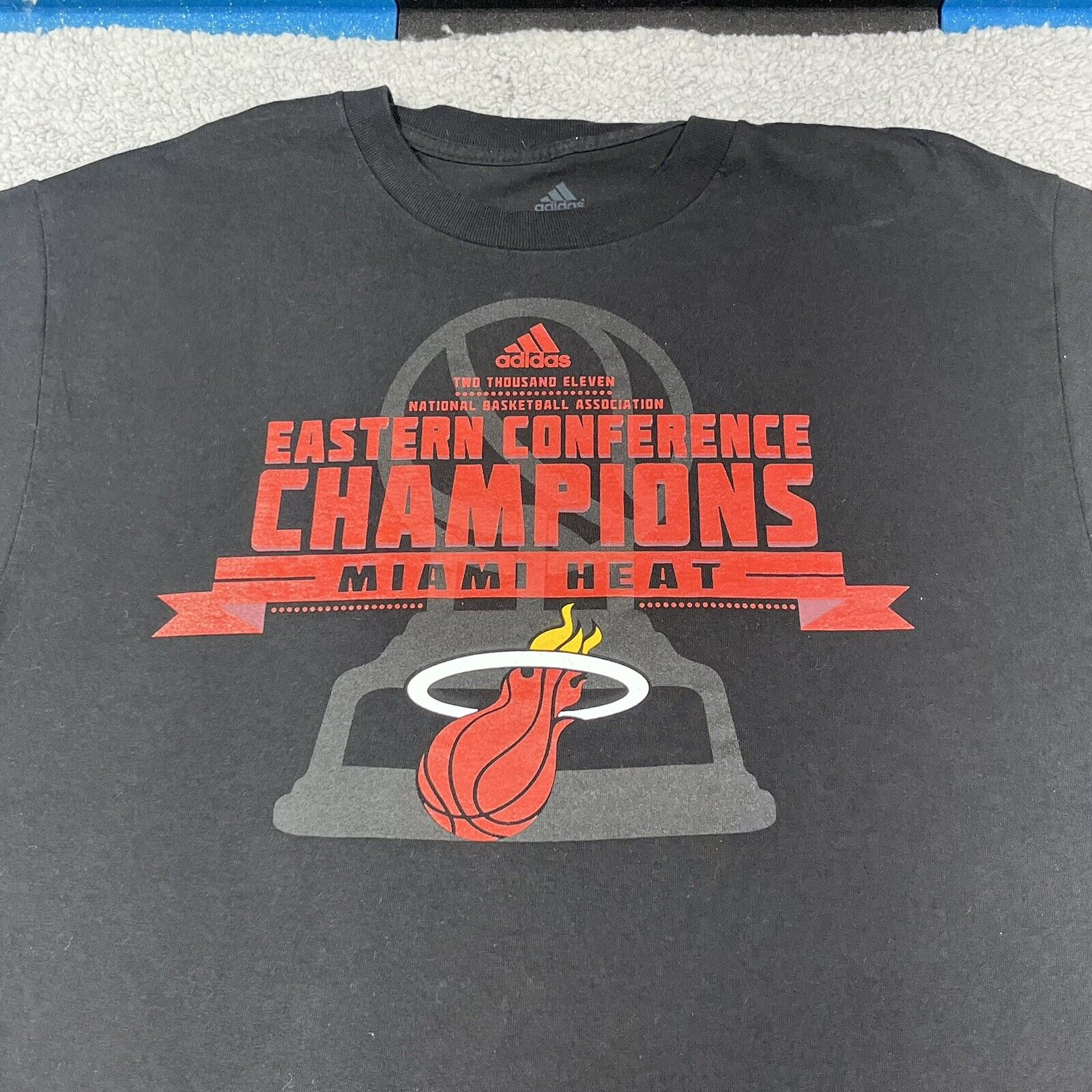 Miami Heat T-Shirt Mens Large Black Vintage Adidas NBA Playoffs Dewayne Wade