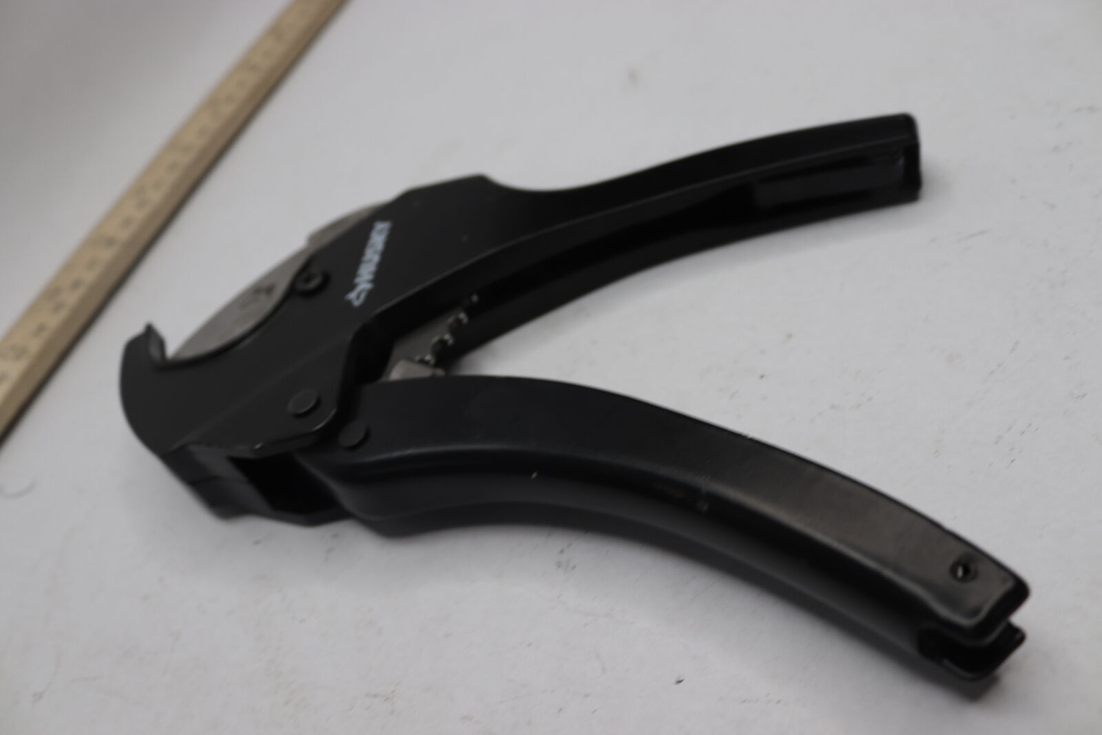 Husky Ratcheting Cutter BLack ABS/PVC 2\