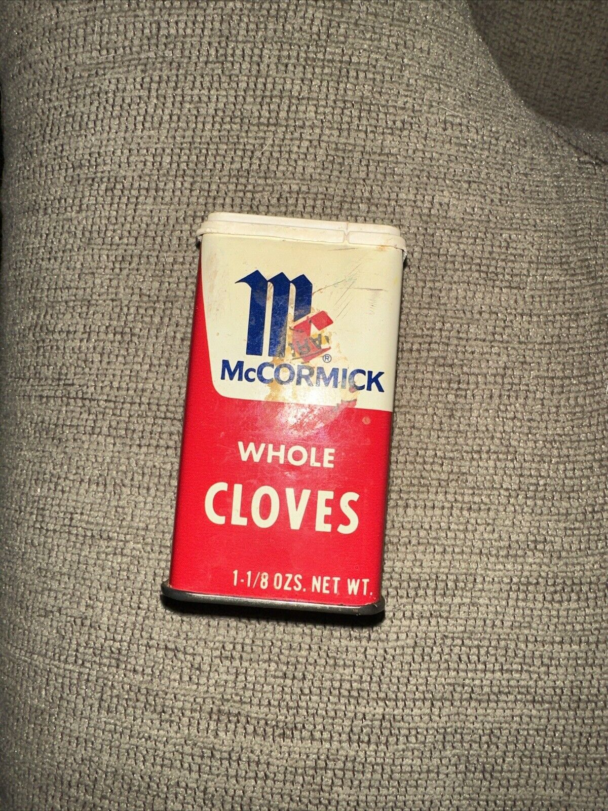McCormick Spice Tin Whole Cloves Red White 1.12 oz Baltimore MD Vintage 1977
