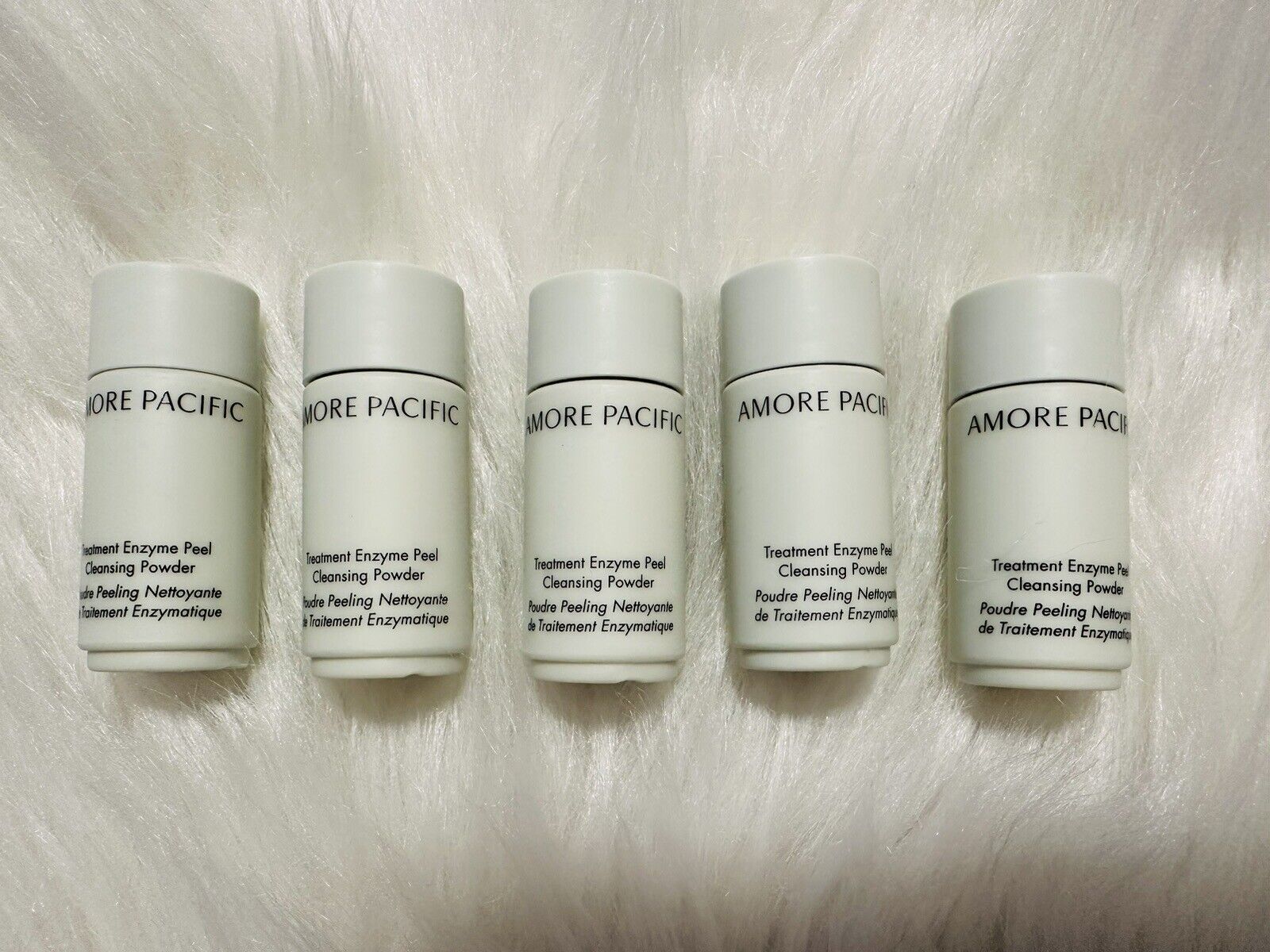 Amore Pacific Treatment Enzyme Peel Cleansing Powder 5g X 5 Pcs = 25g.New No Box