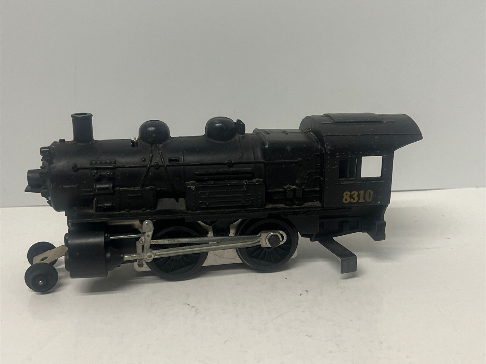 Vintage Lionel No 2026 8310 Steam Engine Locomotive O/27 Gauge Train Collectible