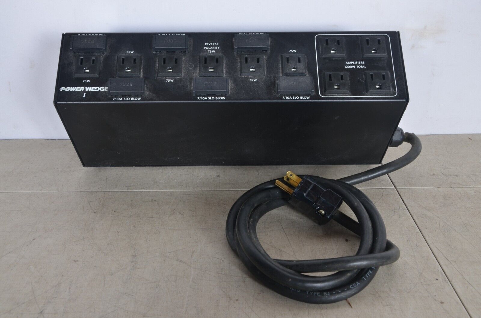 AUDIO POWER INDUSTRIES POWER WEDGE I PW I MODEL 1 POWER CONDITIONER WORKS GREAT
