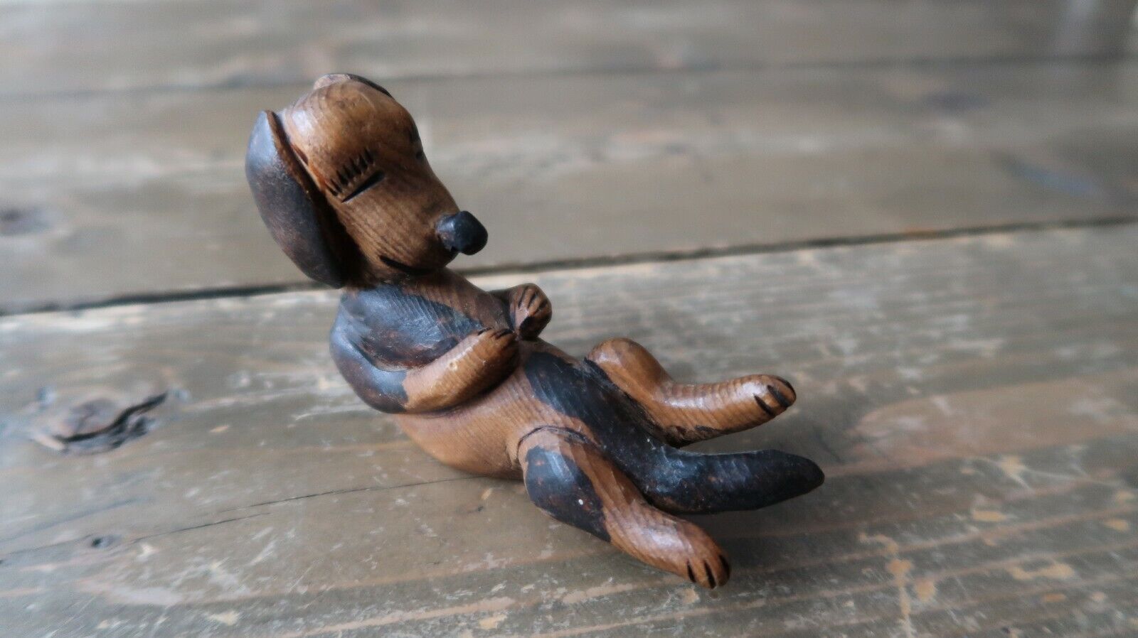 Antique Folk Art Outsider Art Laughing Dog Wood Carving 3.5\
