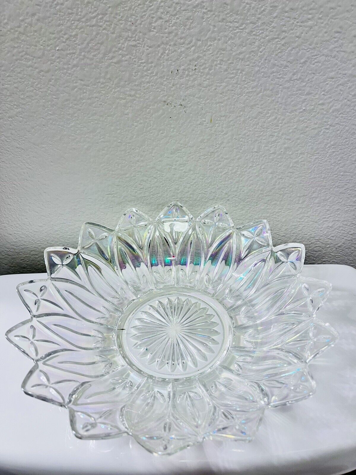 Vintage Federal Glass Petal Design Iridescent Carnival Glass Bowl 7 1/2” 1960’s