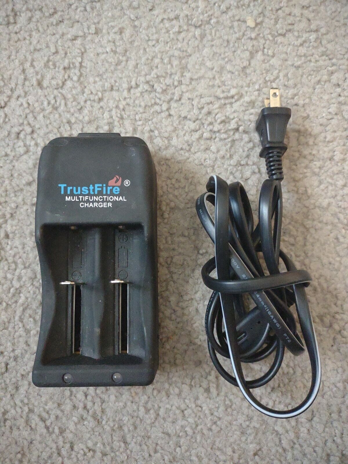 TrustFire TR006 Rechargeable Battery Charger for Li-ion IMR LiFePO4 26650 16340