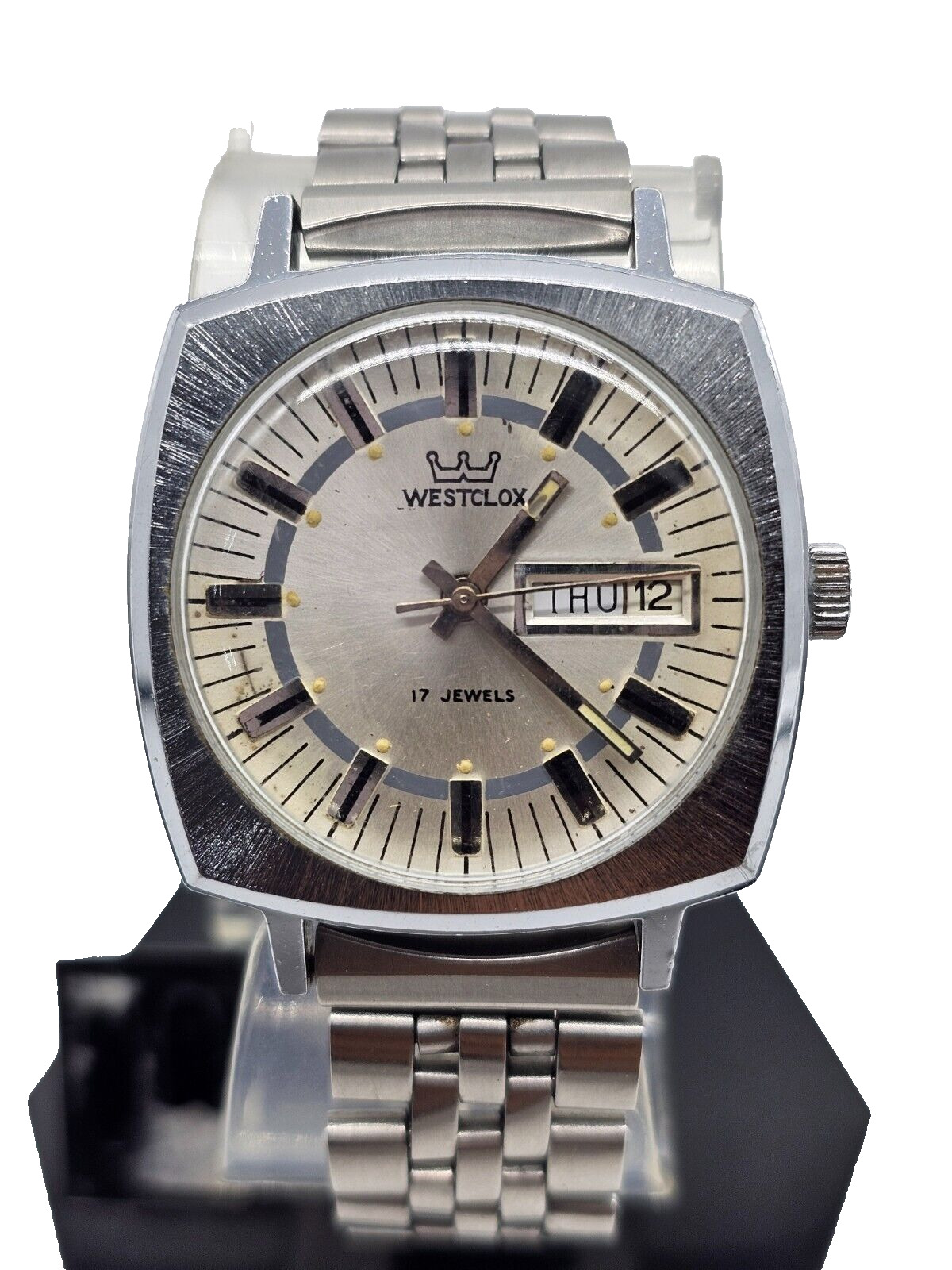 vtg 1970\'s Westclox Men\'s manual wind watch day/date 17Jewels A-261 Silvertone