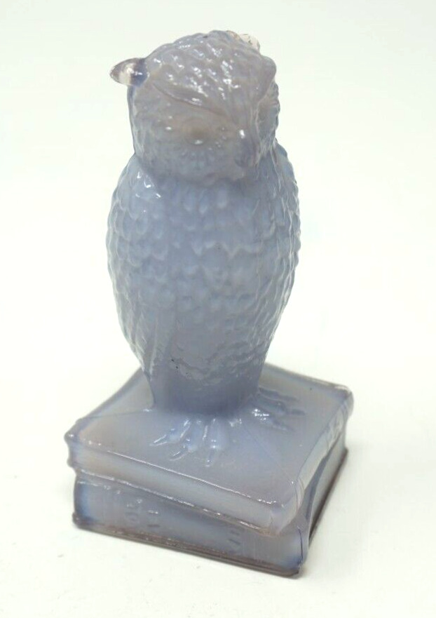Vintage Degenhart Glass Owl Figurine Marble Lavender Blue Slag Opal