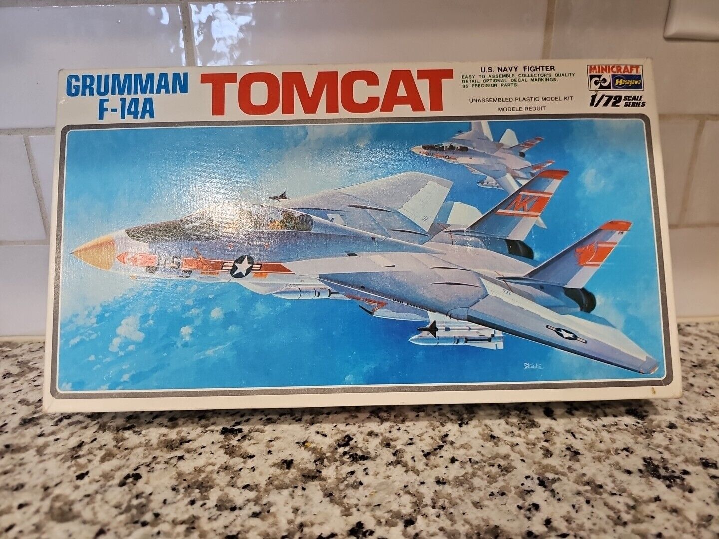 Hasegawa Grumman F-14A Tomcat - 1/72 Scale - Vintage 1978 Kit