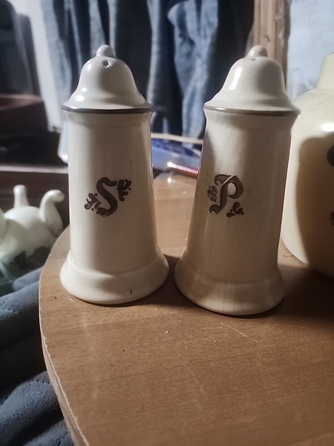 Vintage Pfaltzgraff Village Salt And Pepper Shakers