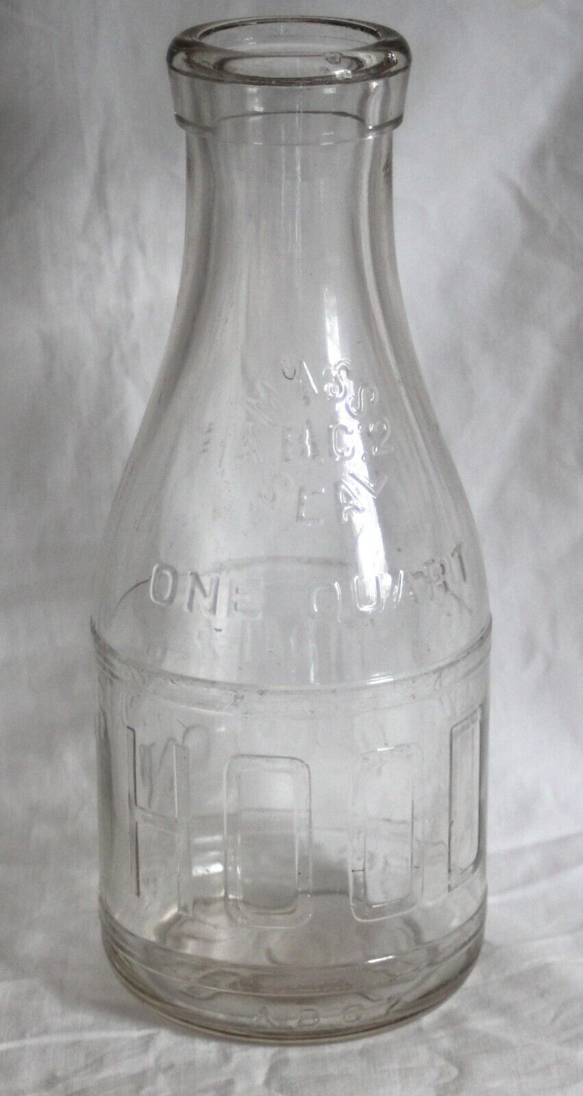 Vintage HP Hood & Sons, Boston, Mass 1931, 1qt Milk Home Delivery Bottle