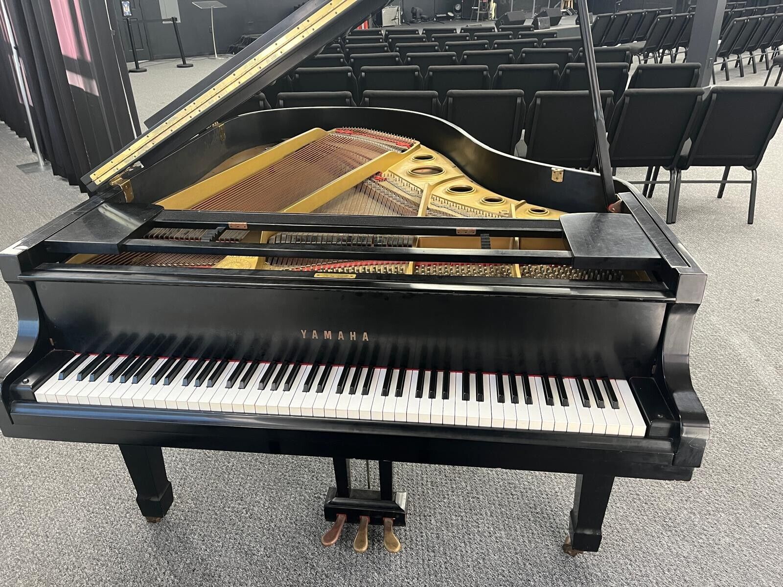 Yamaha G3 Baby Grand Piano Ebony