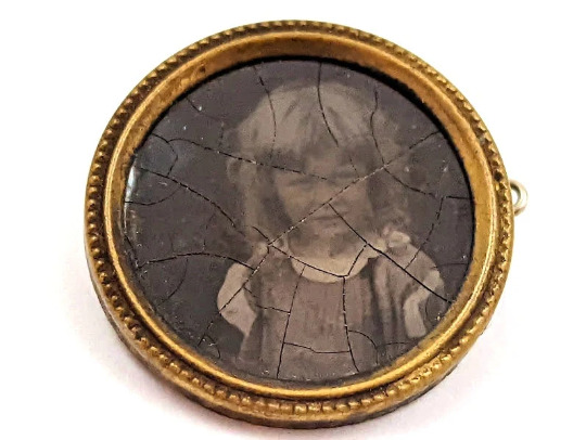 Civil War Era Portrait Pin, 1800\'s Vintage Jewelry