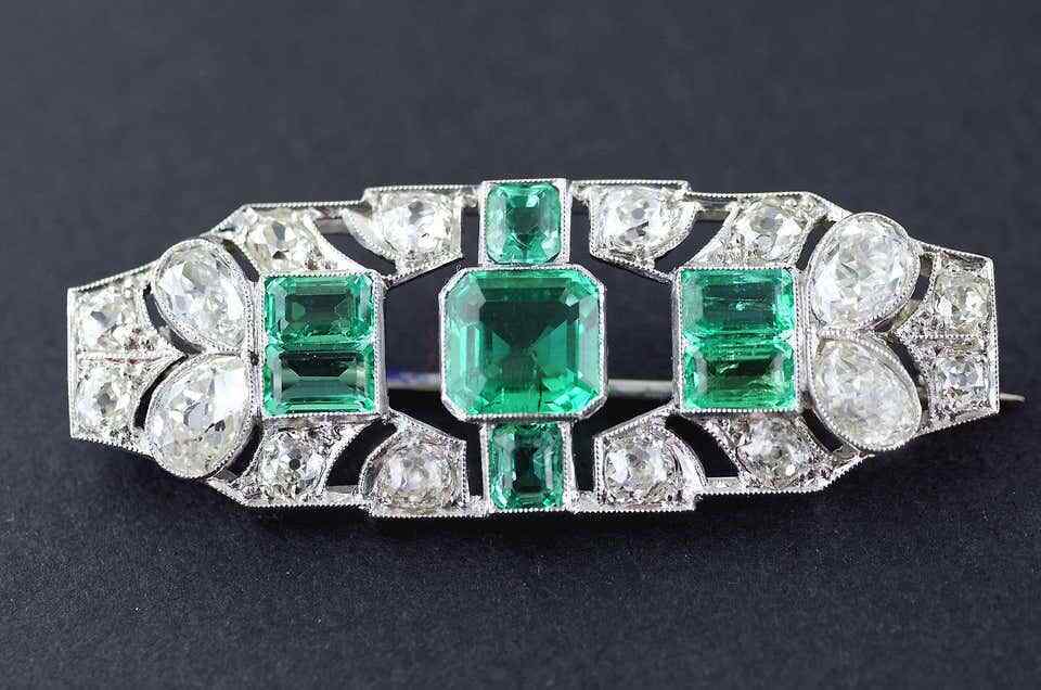 1930\'s Amazing Multi Cut Green Emerald & White CZ Women\'s Brooch In 935 Silver