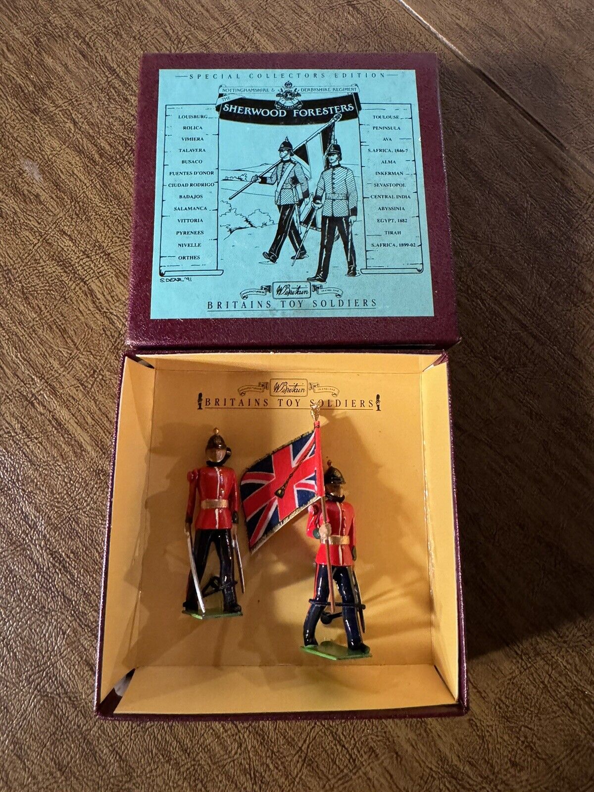 Britains Toy Soldiers Sherwood Foresters Special Collectors Edition 8818 Mint.