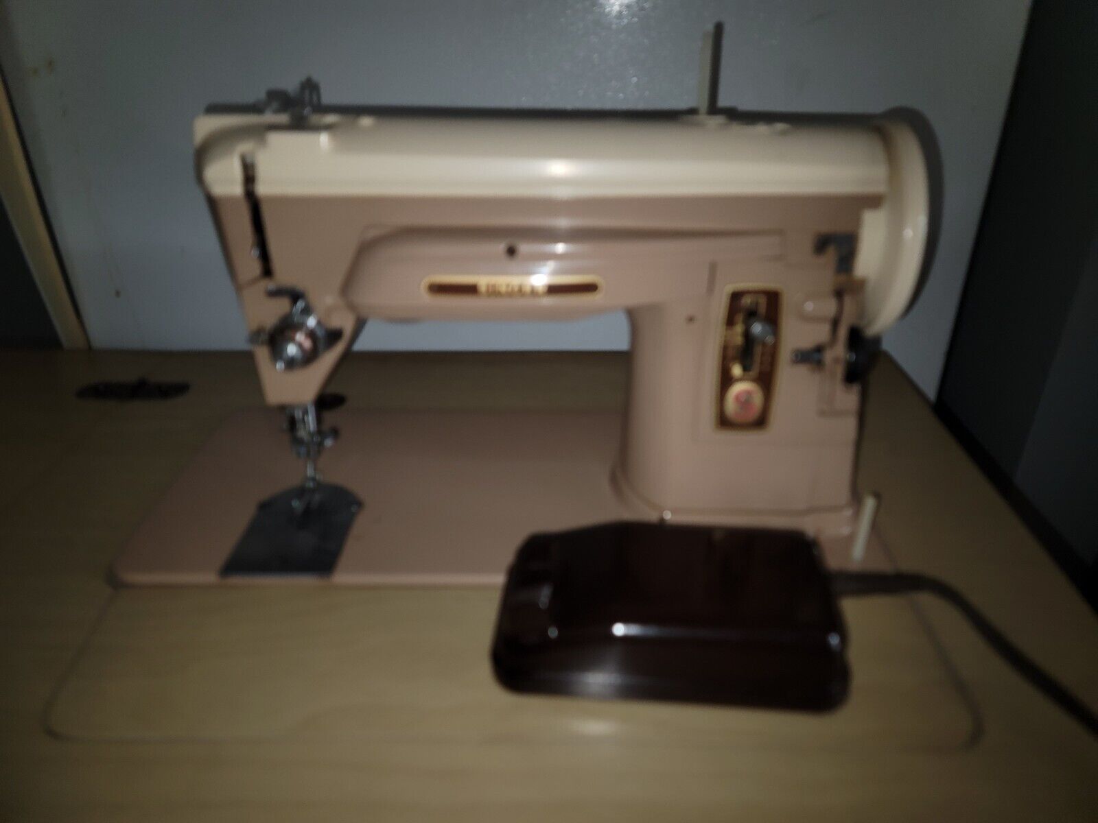 Vintage Singer Sewing Machine Mid Century Modern Atomic 