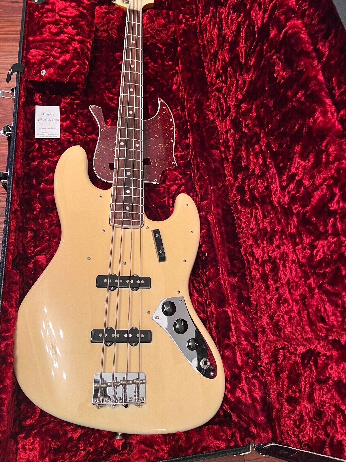 Fender American Vintage II 1966 Jazz Bass - Olympic White - SUN FADED - PLEK
