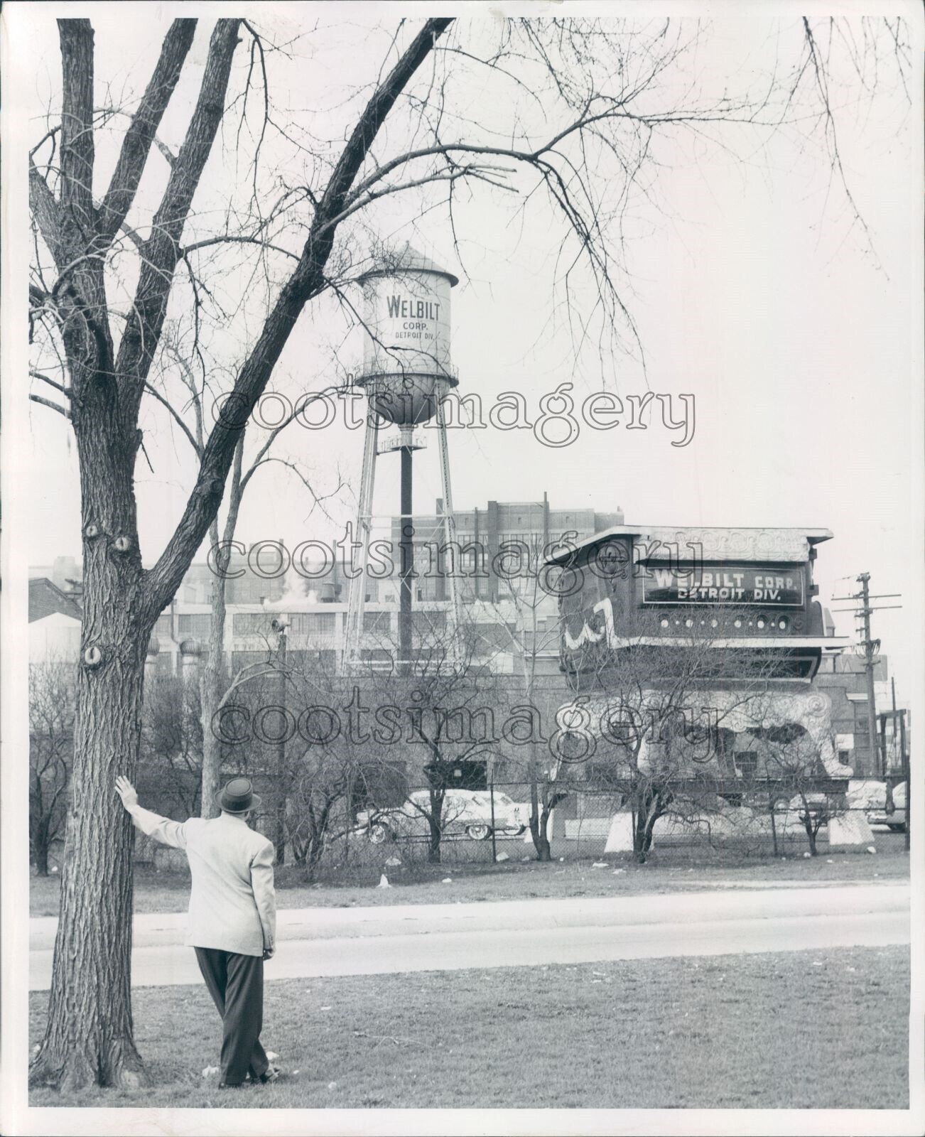 1957 Press Photo Welbilt Corp Building & Water Tower 1950s Detroit