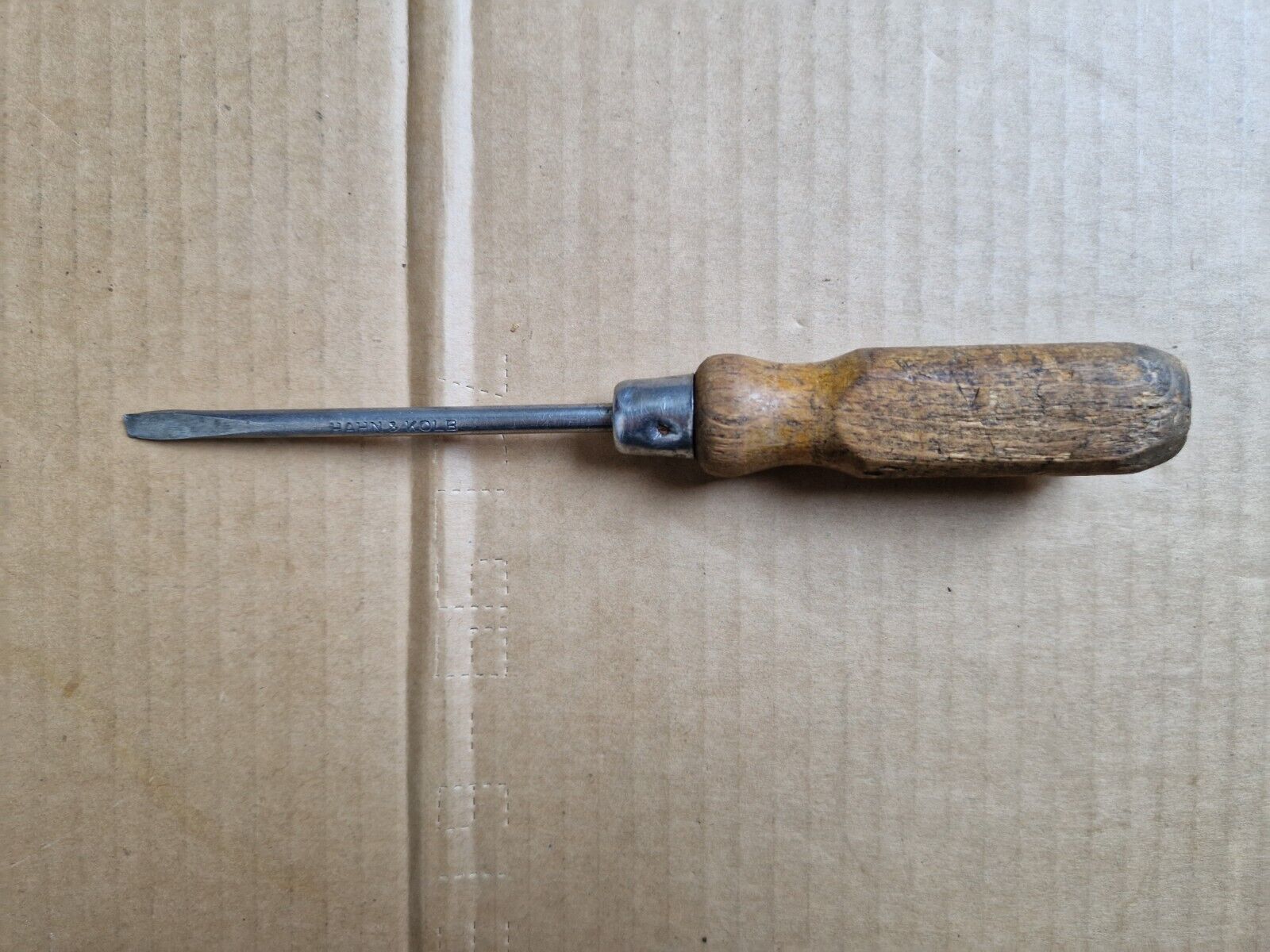 Hahn & Kolb wooden Flat screwdriver vintage