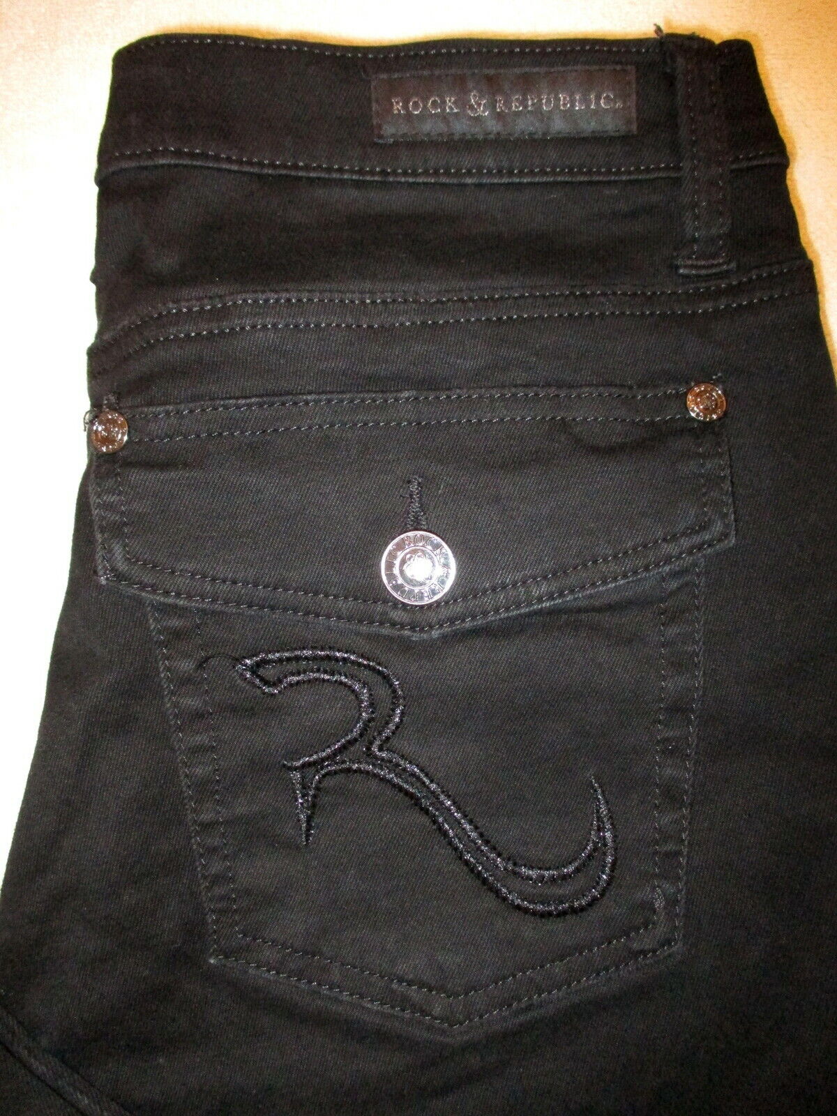 Rock & Republic Kendall Capri Stretch Flap Pkts Womens Black Jeans Size 12 x 27