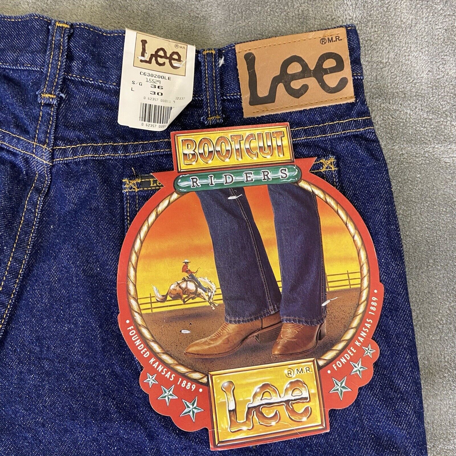 NOS Vintage LEE Riders Boot Cut Jeans size 36x30 Blue Cowboy Denim Canada READ