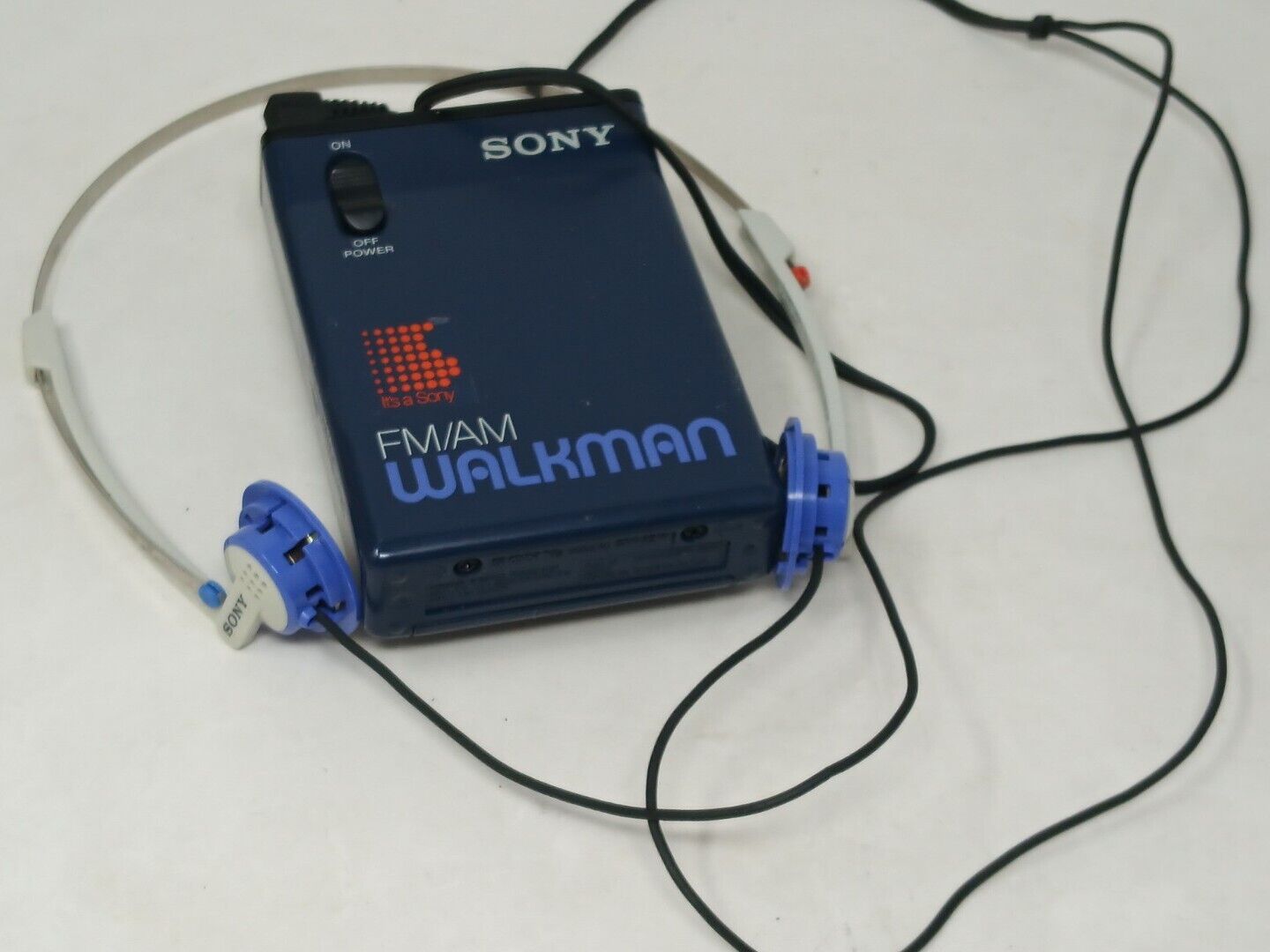Vintage Sony Walkman SRF-22W Blue With Headphones Tested And Both Work