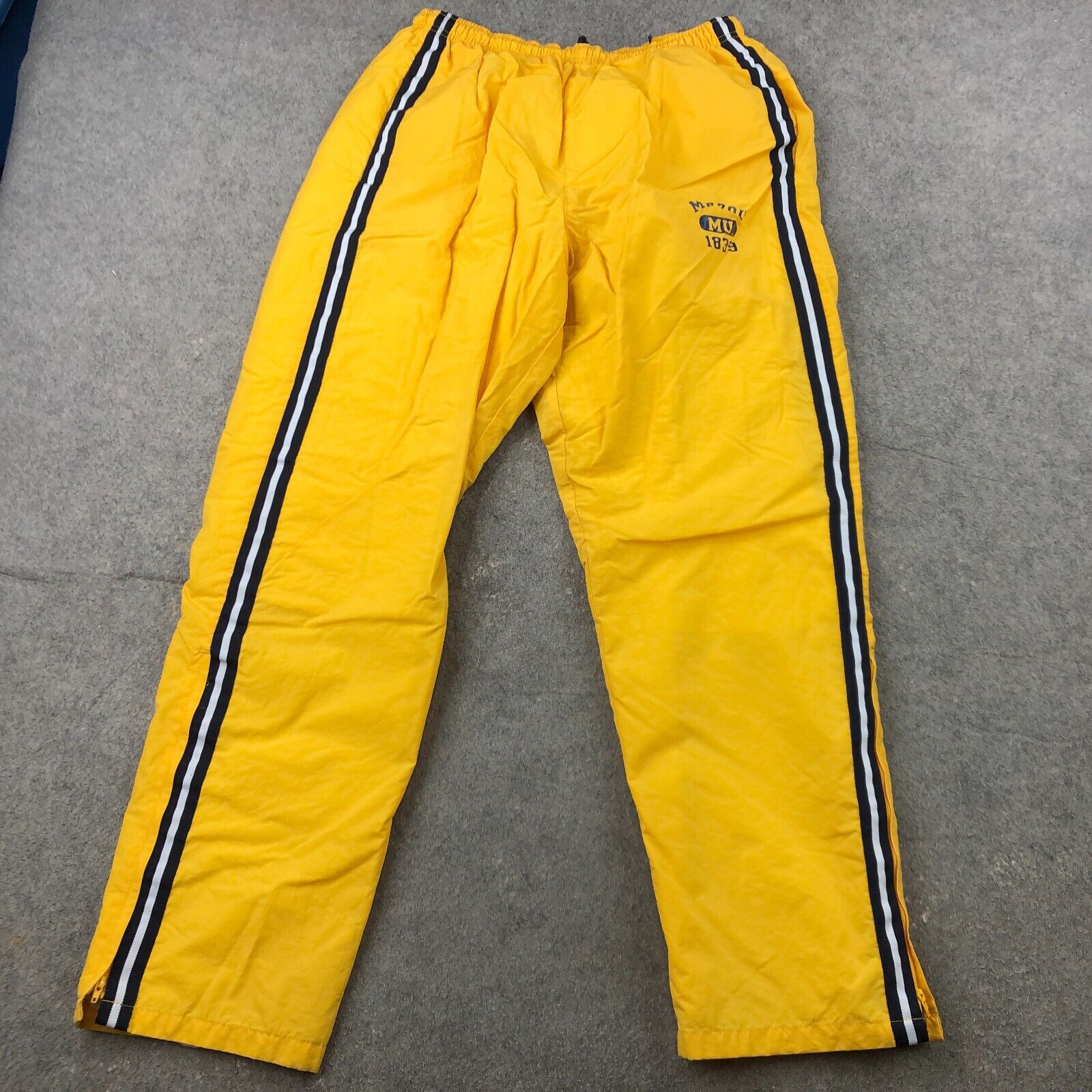 Vintage Missouri Tigers Pants Mens Medium Yellow Embroidered Mizzou Windbreaker