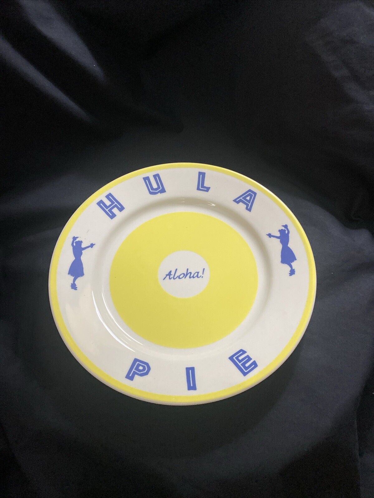 Vintage Ceramic Hula Pie Plate Buffalo China 9\