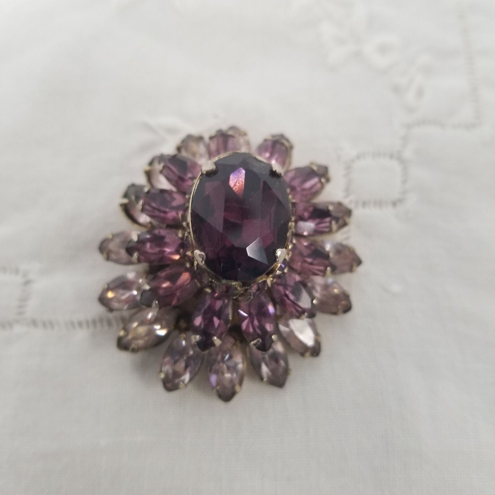 Beautiful Vintage Coro Rhinestone Brooch Purples