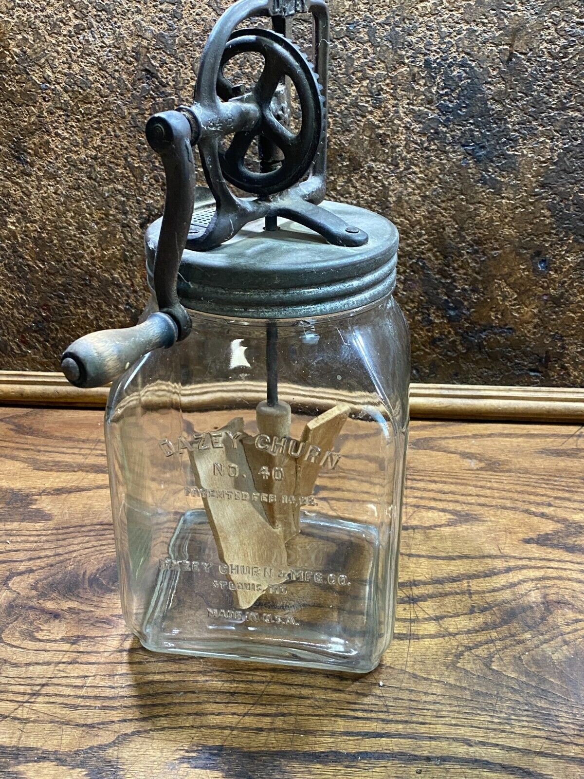 Antique DAZEY NO 40 Paddle BUTTER CHURN w Original 4 Quart Glass Jar ~ USA
