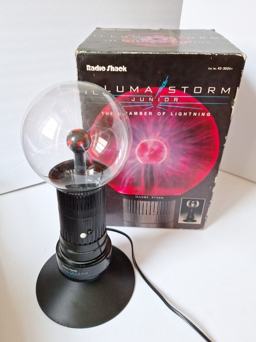 Vintage Realistic Illuma Storm Junior Plasma Globe, Original box, Cat No 42-3034