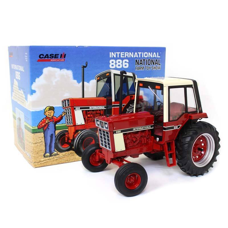 1/16 2018 National Farm Toy Show International Harvester 886 Cab ERTL 44159 Reg
