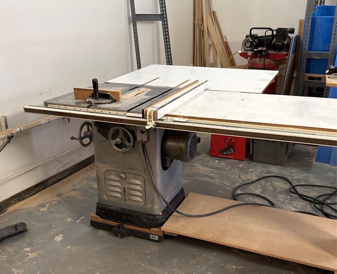 Delta Unisaw Table Saw W/Upgraded 16A 3450RPM Baldor Motor