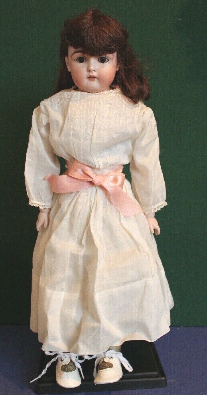 Antique Kestner Doll, 9/147, Bisque with Kidd Body, 22\