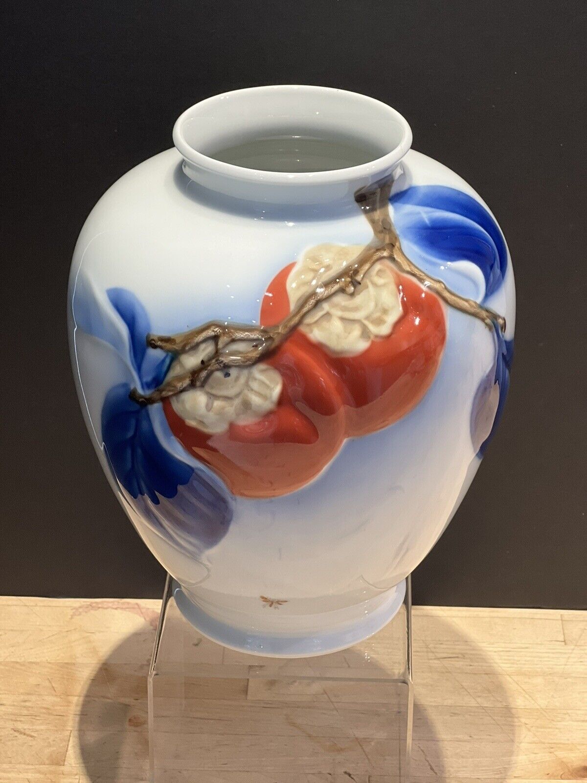Rare Vintage Japan Fukugawa Arita Porcelain Persimmon Vase w/ Two Bugs On It