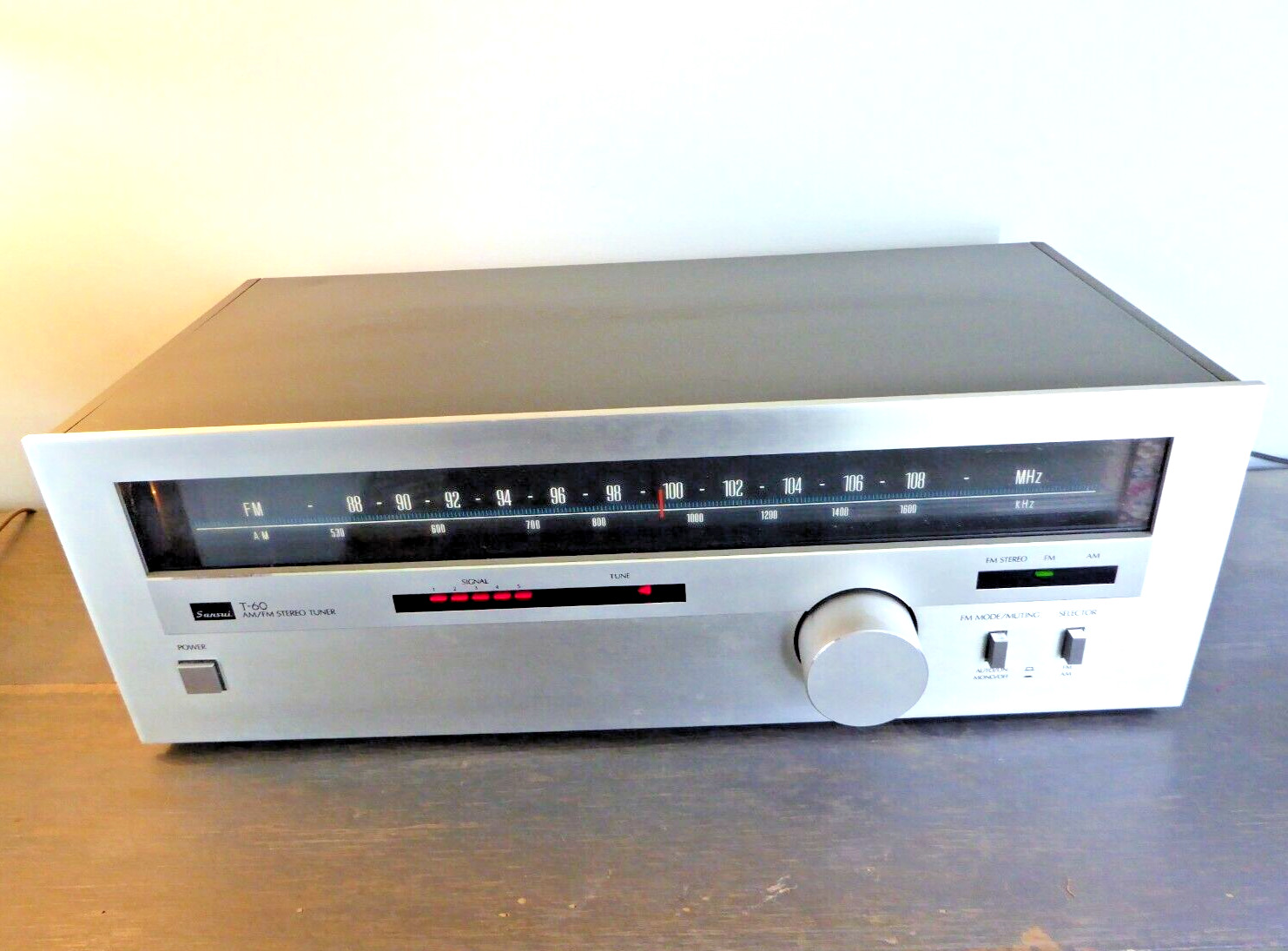 Vintage Sansui T-60 AM/FM Stereo Tuner Tested & Working