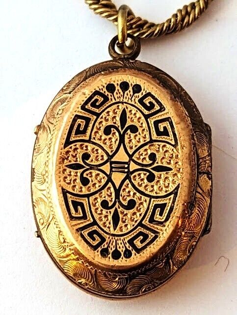 Victorian Enamel Locket, 1900\'s, Vintage Jewelry