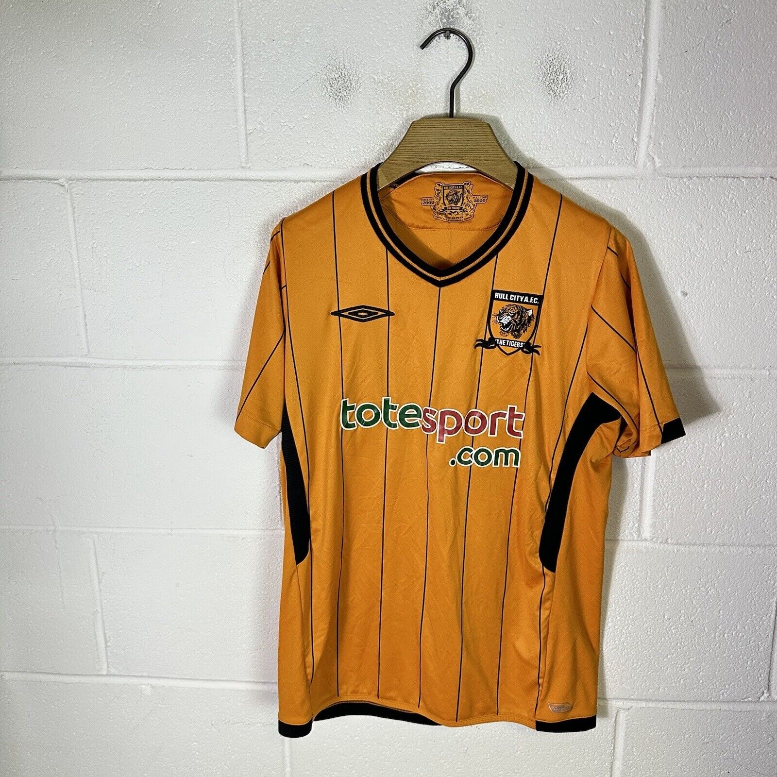 Hull City FC Football Shirt Mens Small Umbro Orange 2009/10 Home Kit EFL Retro