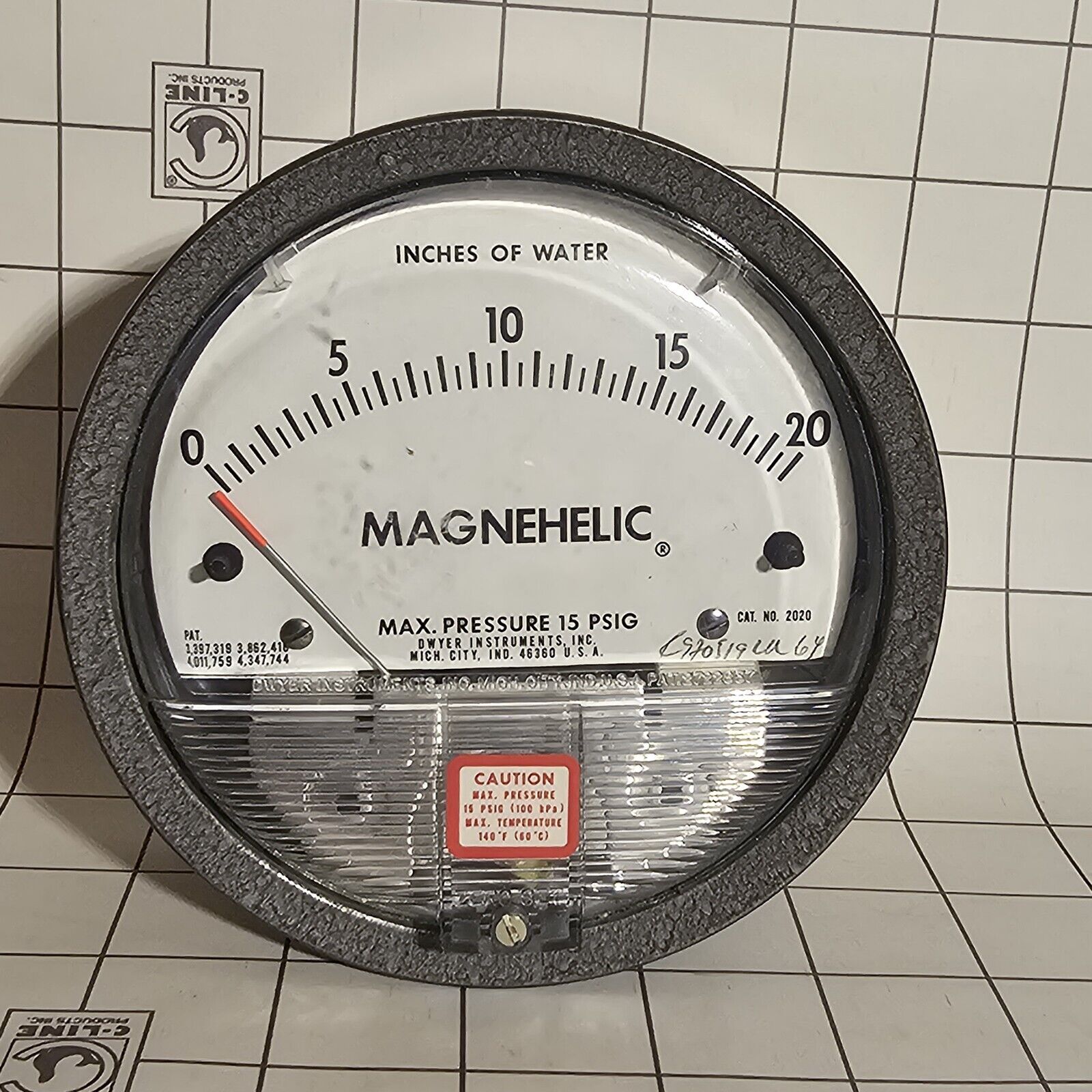 Dwyer 2020 Magnehelic Pressure Gauge 0-20in-h2o