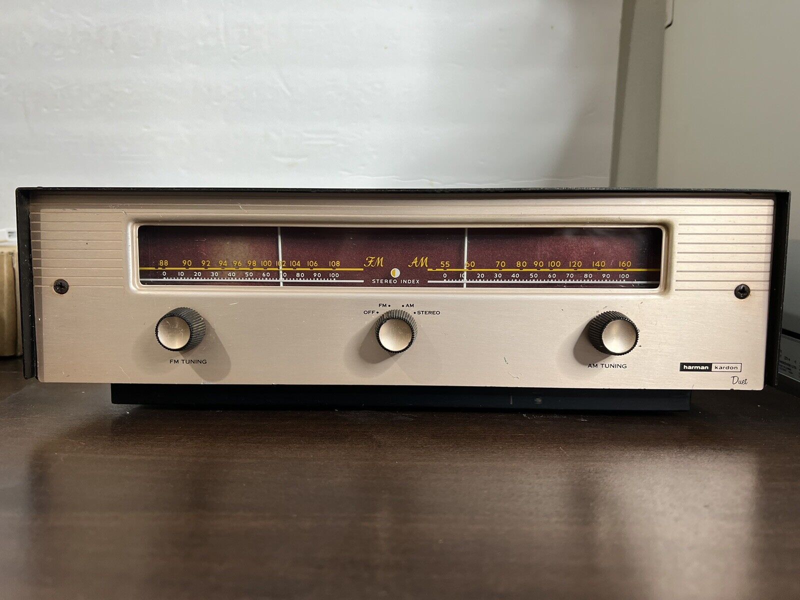 Vintage Harman Kardon T224 “The Duet” Stereophonic AM-FM Tuber Tuner. Parts or R