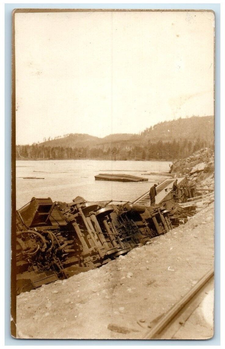 c1918 Train Wreck Railroad Disaster Lake View Canada RPPC Photo Postcard