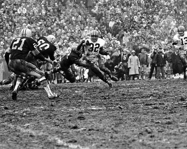 1965 Championship Cleveland Browns JIM BROWN vs Green Bay Packers 11x14 Photo