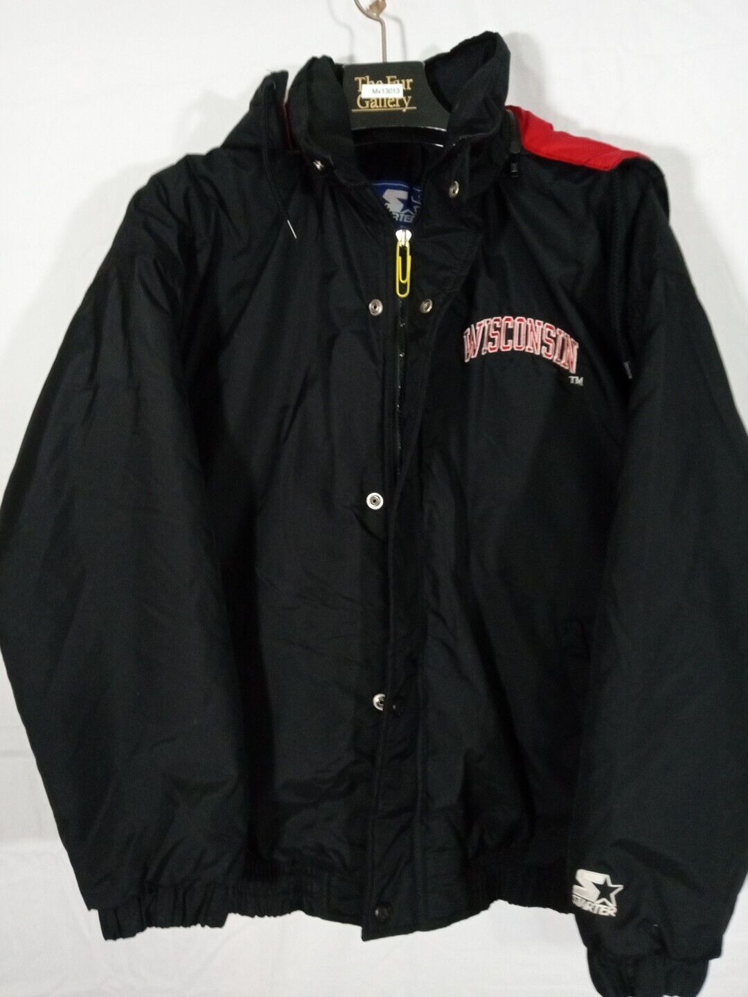 RARE 1994 NCAA WISCONSIN BADGERS EMBROIDERED BUCKY BAGER STARTER JACKET MENS MED