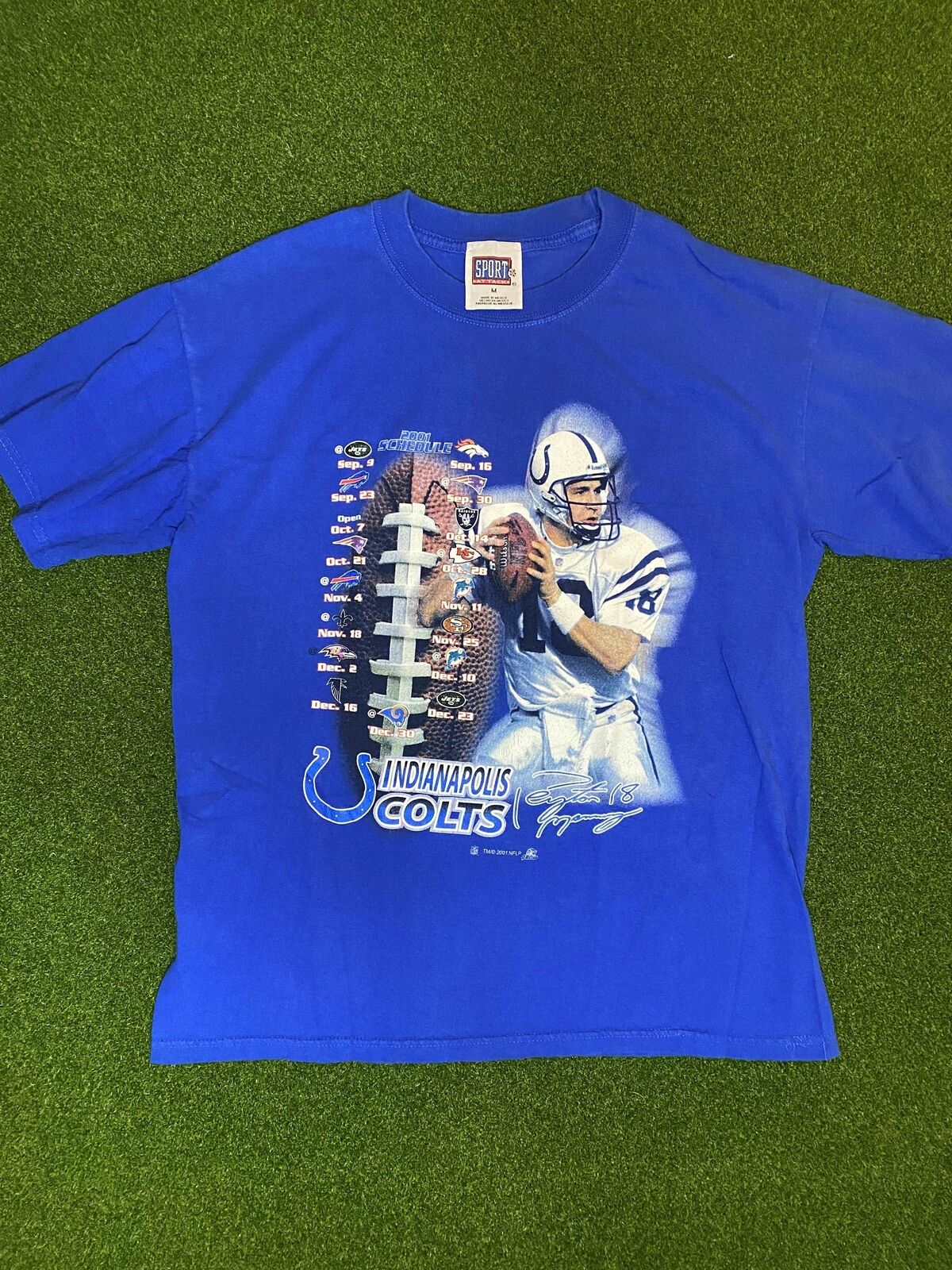 2001 Indianapolis Colts - Peyton Manning - Vintage NFL Player Tee Shirt (Medium)