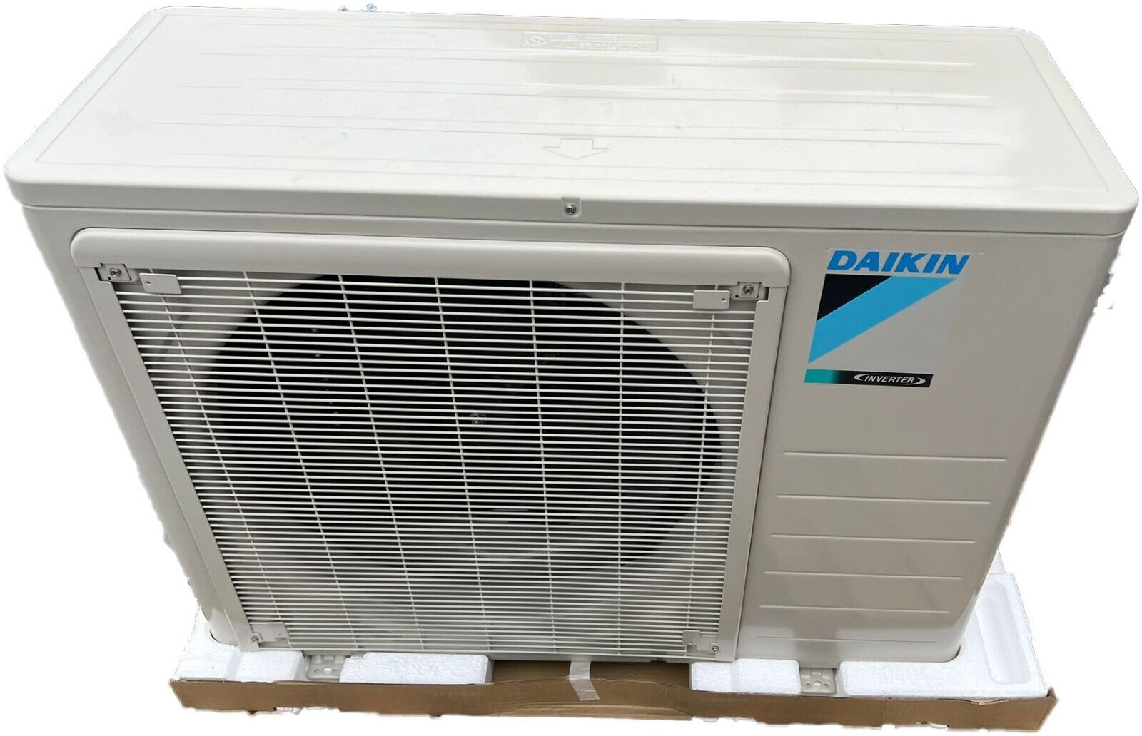 Daikin 18,000 BTU Ductless Single Zone Inverter Heat Pump & Air Conditioner