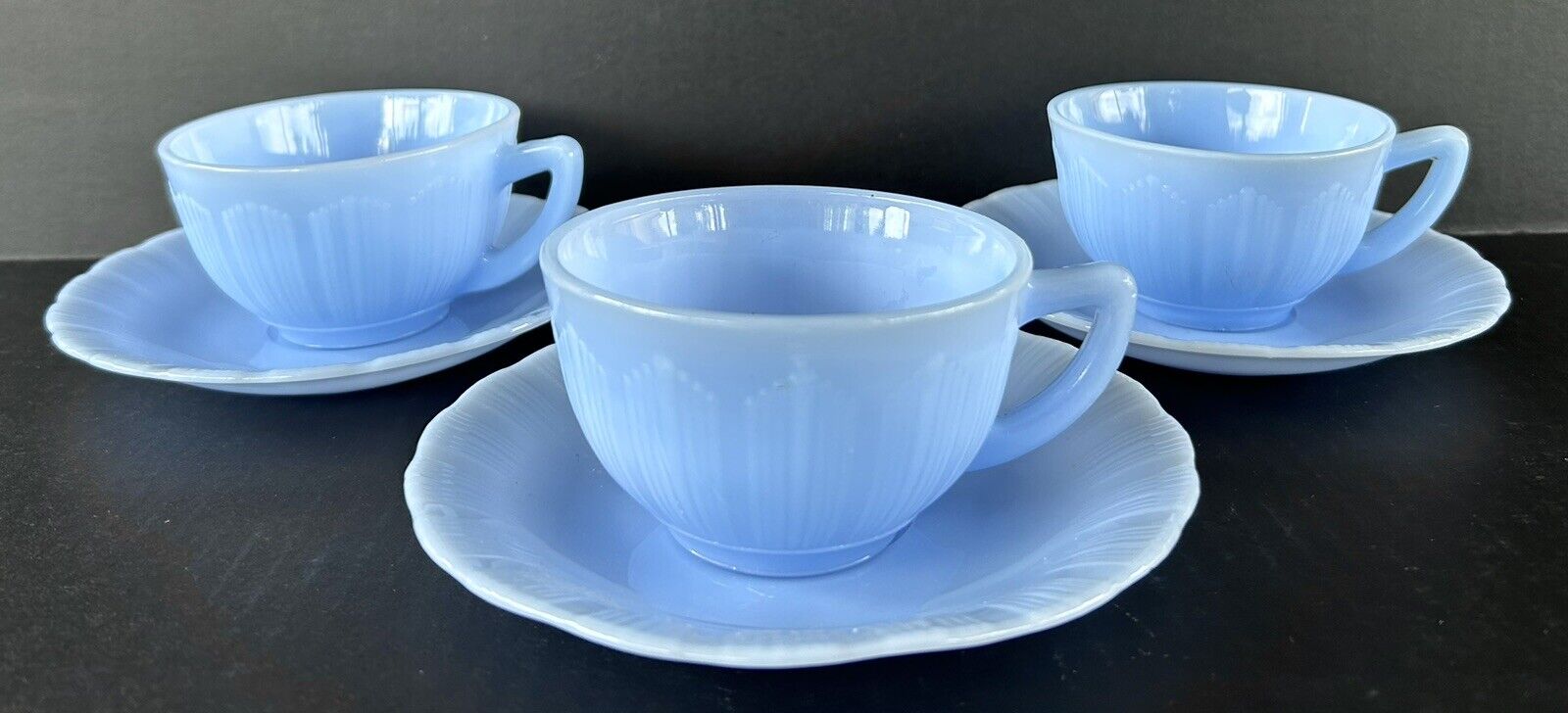 PYREX Delphite Blue Glass Pie Crust Cups & Saucers Set of 3 Canada