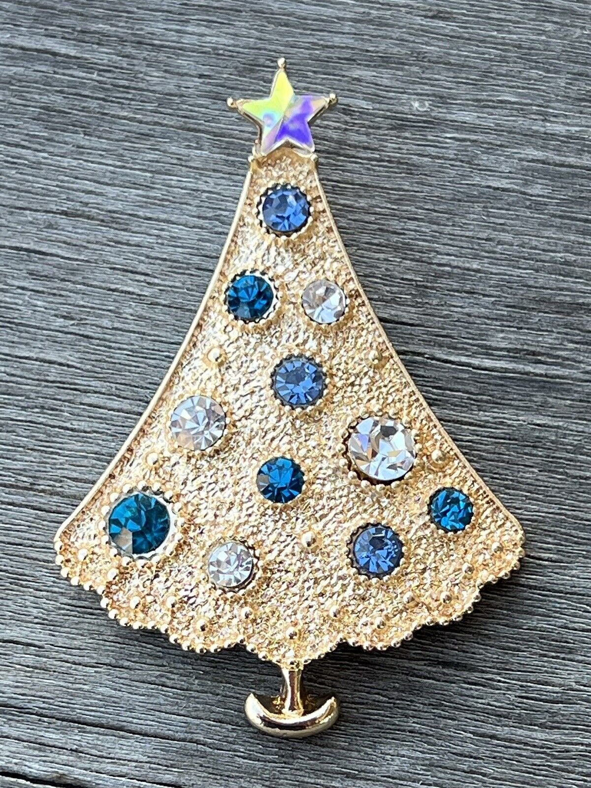 Christmas Tree Aqua Blue Crystal Rhinestone Brooch Pin Glass Vintage Gold Tone