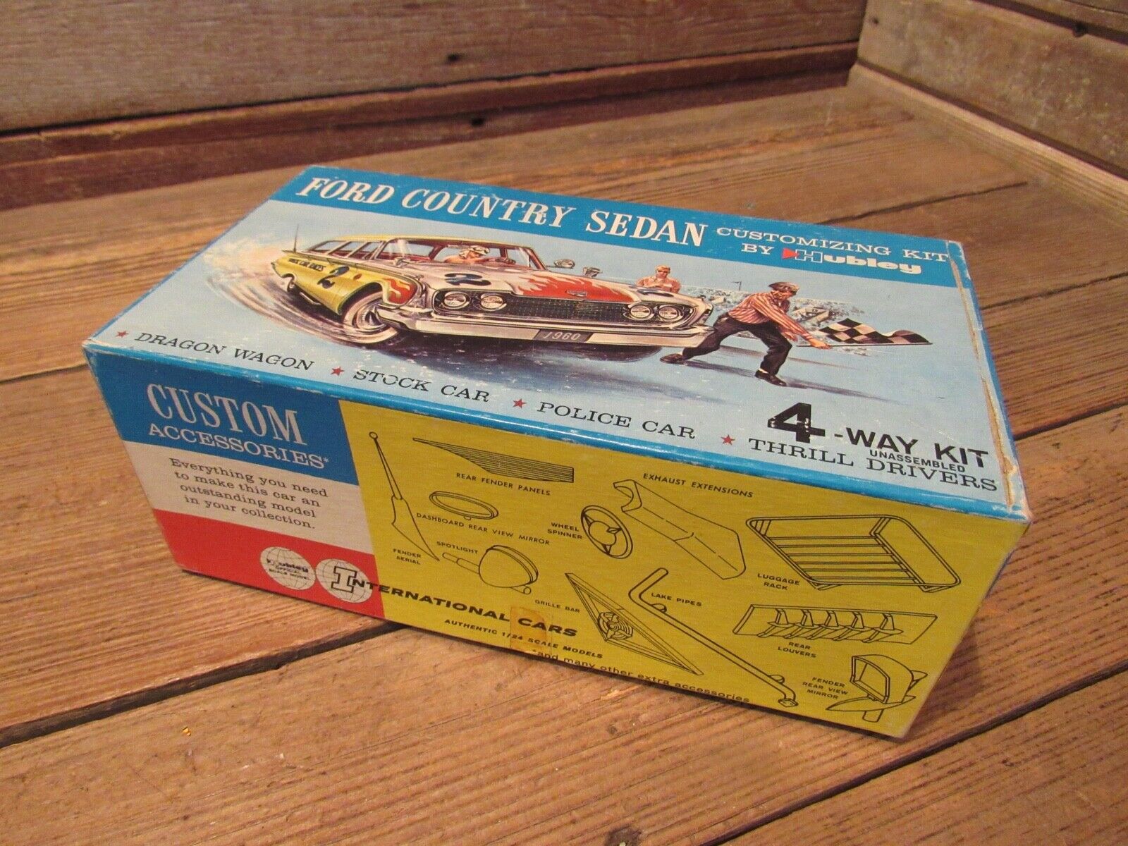 Vintage 1960 FORD COUNTRY SEDAN Wagon Car Plastic Model Kit 4n1 - Junkyard Parts